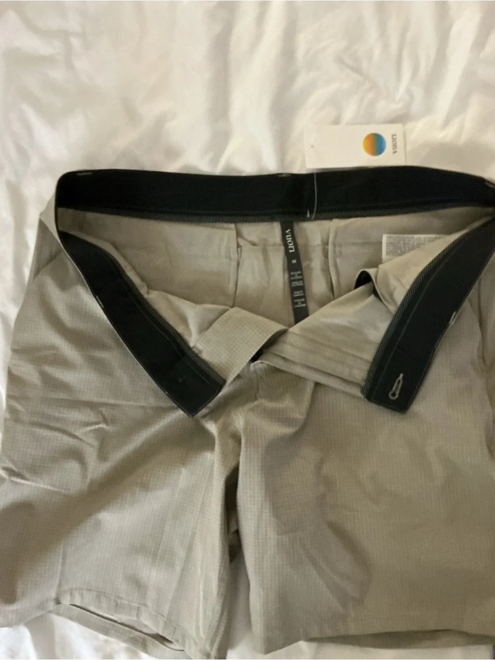 Vuori 8” Aim Shorts with Khaki Houndstooth Pattern Brand New NWT size 33”